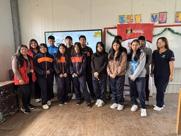 Miles de estudiantes se unen para combatir el abuso a adultos mayores en Huando