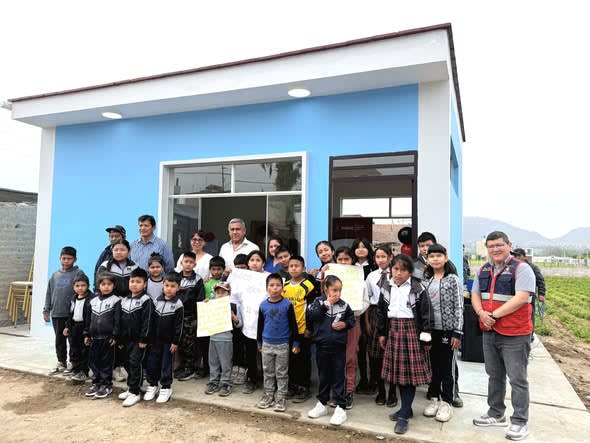 Alcalde Provincial Inaugura Moderno Centro de Salud Estudiantil para Fortalecer el Bienestar de la Comunidad Educativa